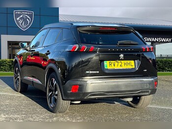 Used Peugeot E-2008 2022 for sale - 77382529: Photo