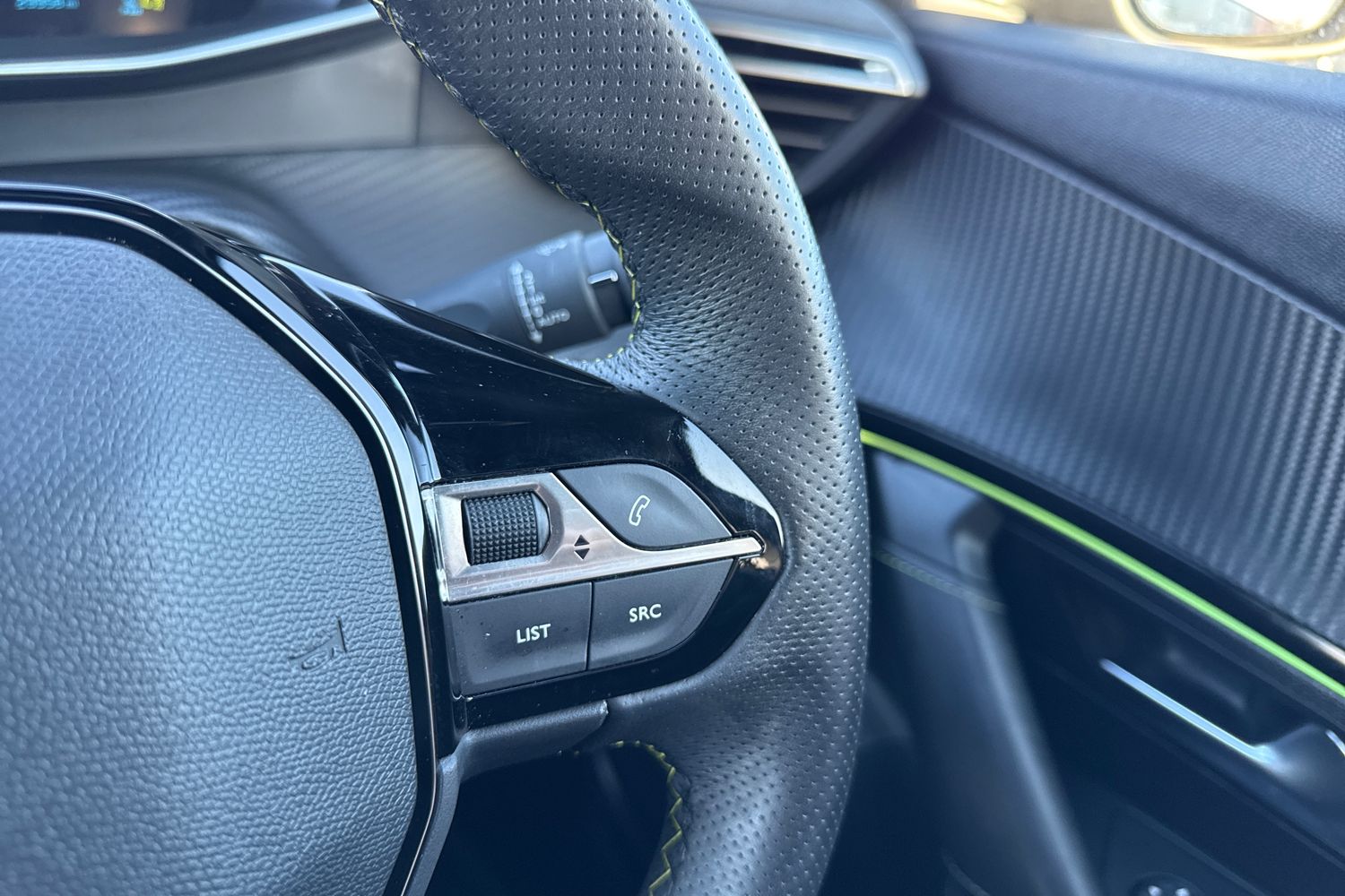 Used Peugeot 2008 2022 for sale - 77382529: Photo 40