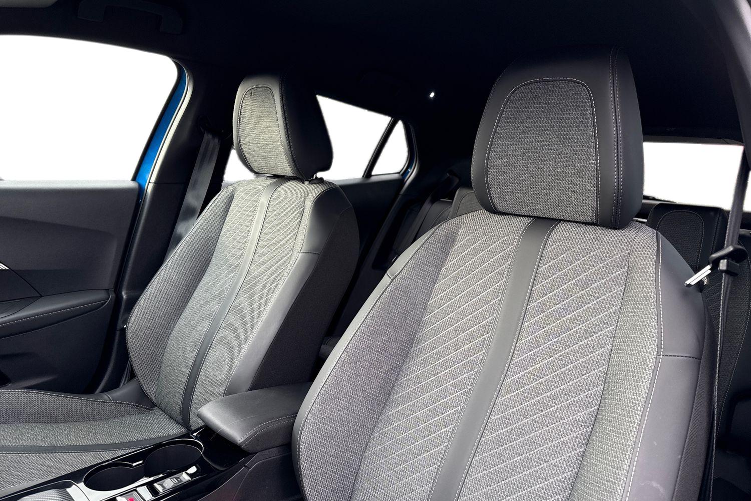 Used Peugeot 2008 2024 for sale - 76553536: Photo 10