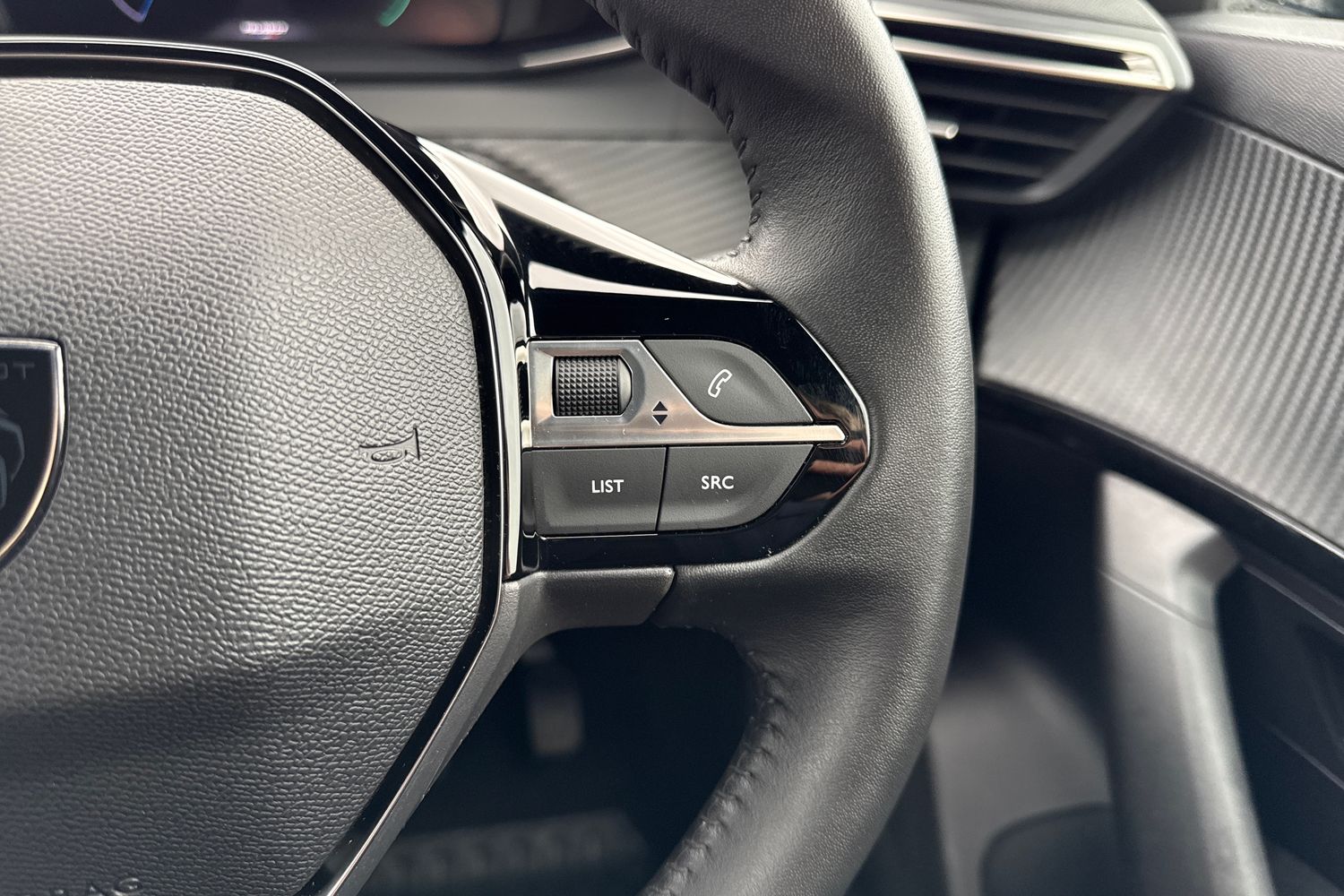 Used Peugeot 2008 2024 for sale - 76553536: Photo 39