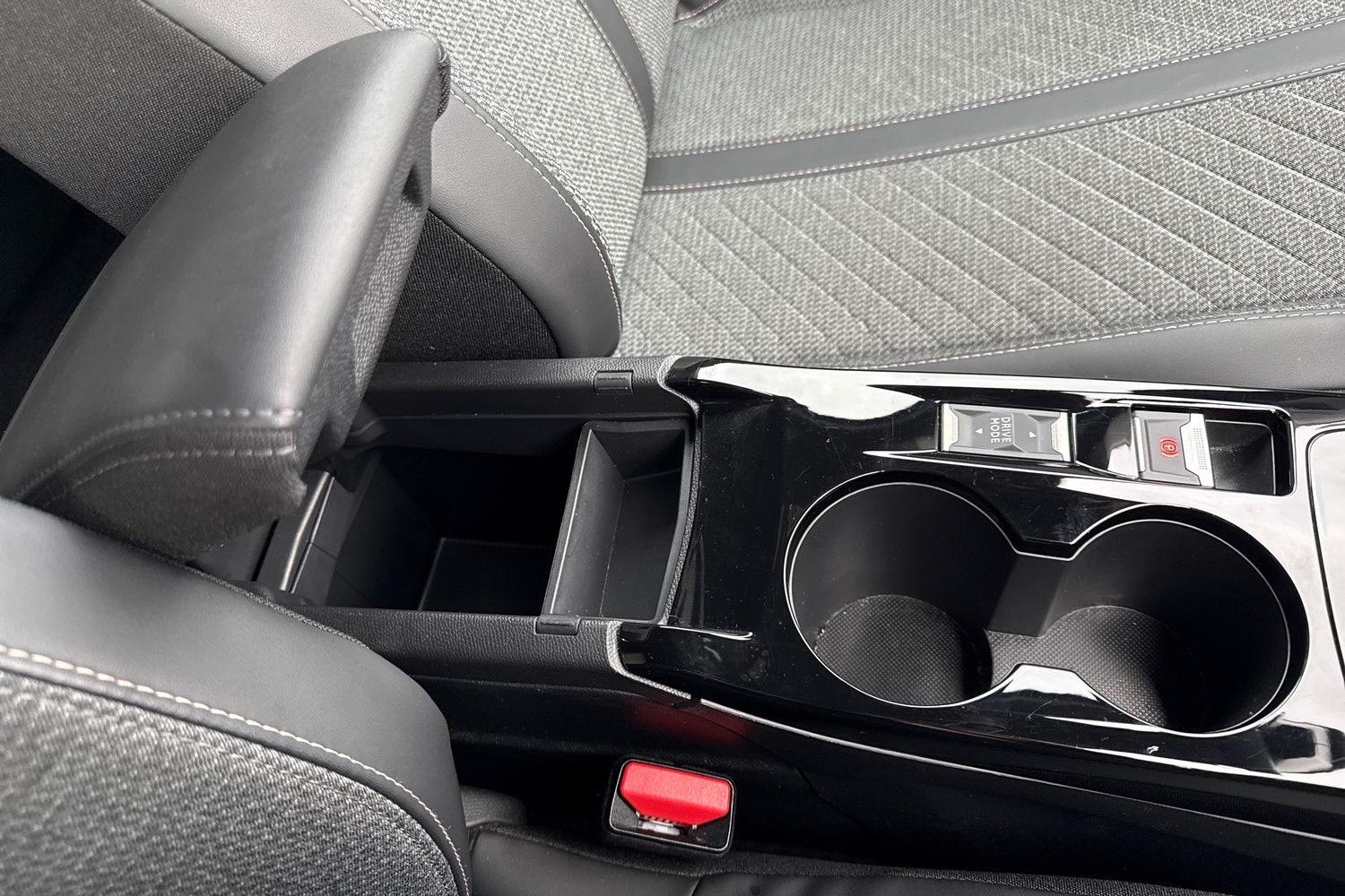 Used Peugeot 2008 2024 for sale - 76553536: Photo 60