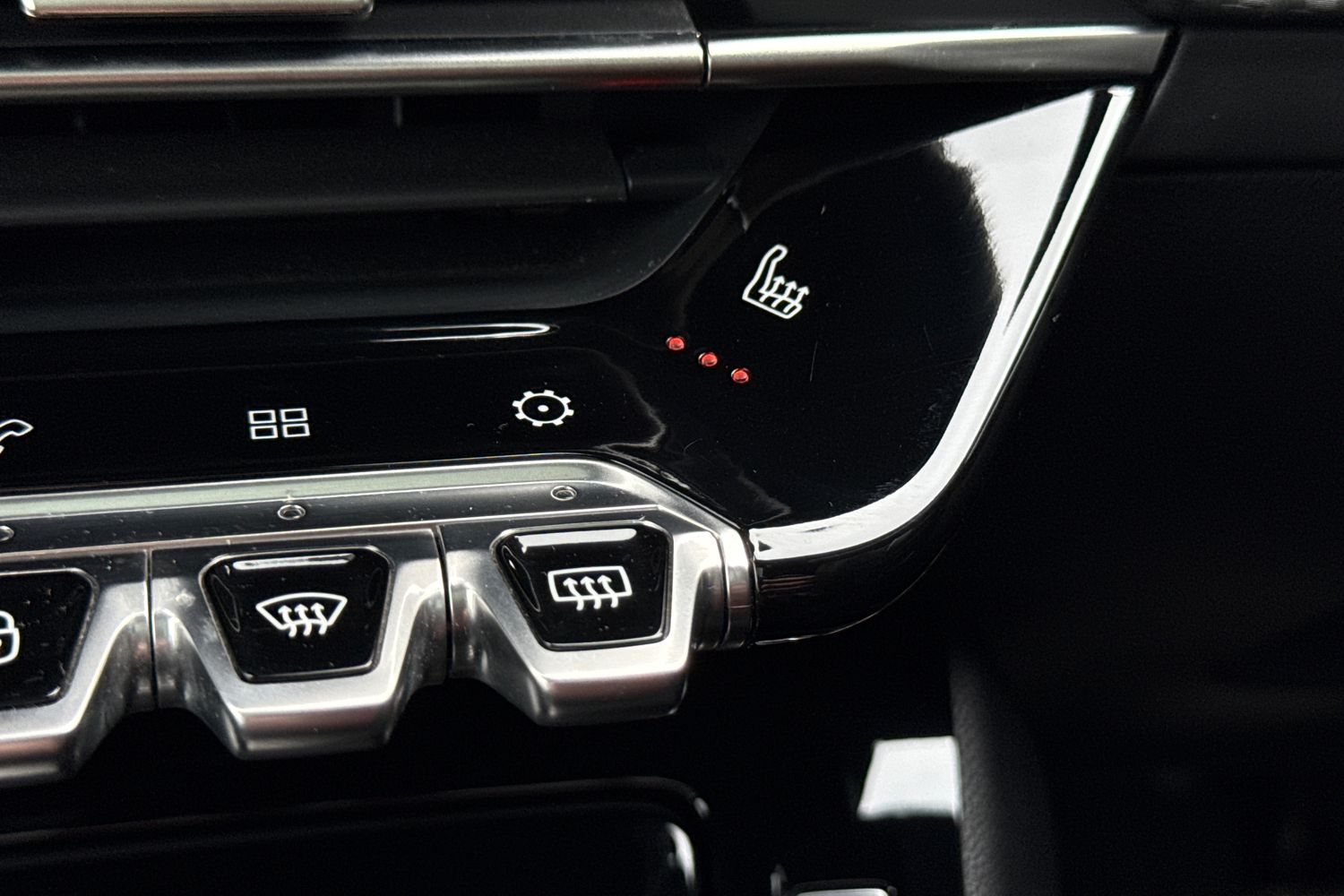 Used Peugeot 2008 2023 for sale - 78078985: Photo 34