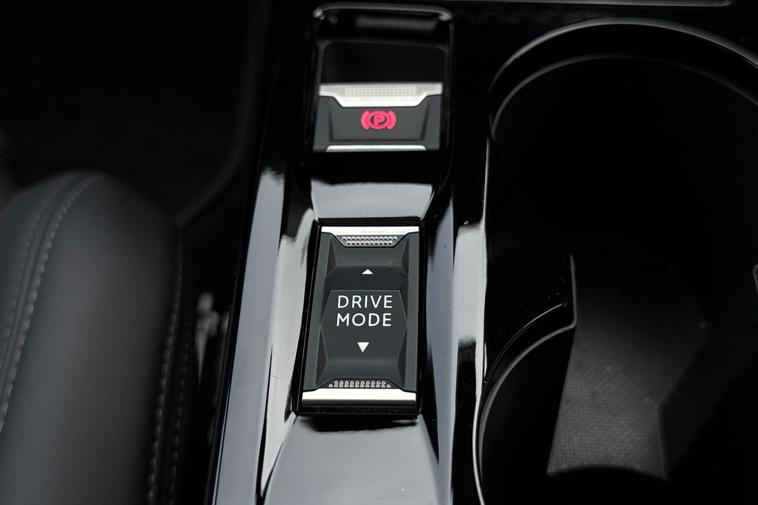 Used Peugeot 2008 2023 for sale - 78078985: Photo 38