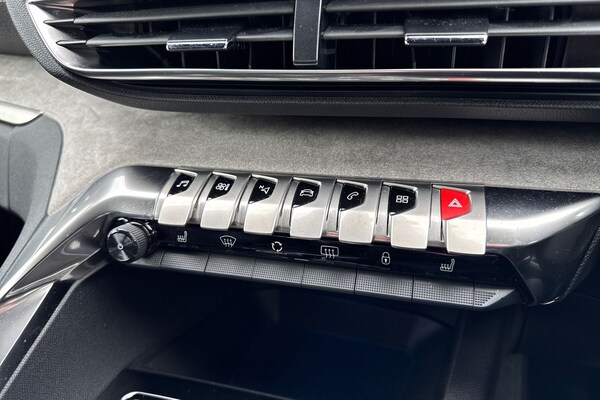 Used Peugeot 3008 2022 for sale - 76218598: Photo 54