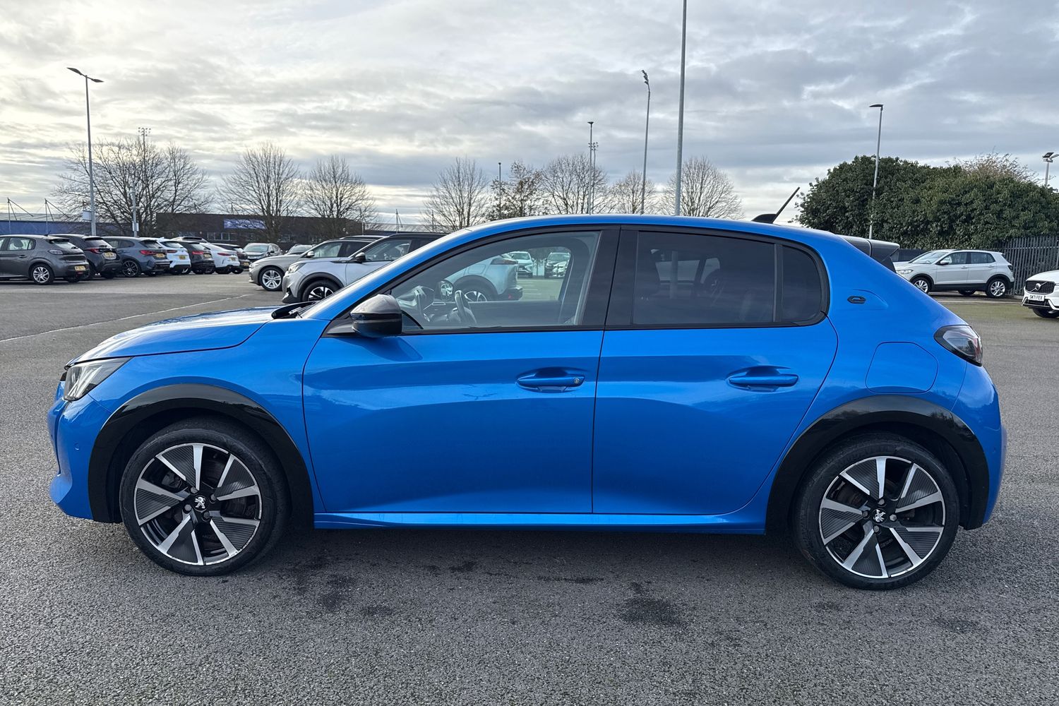 Used Peugeot E-208 2021 for sale - 76711882: Photo 29