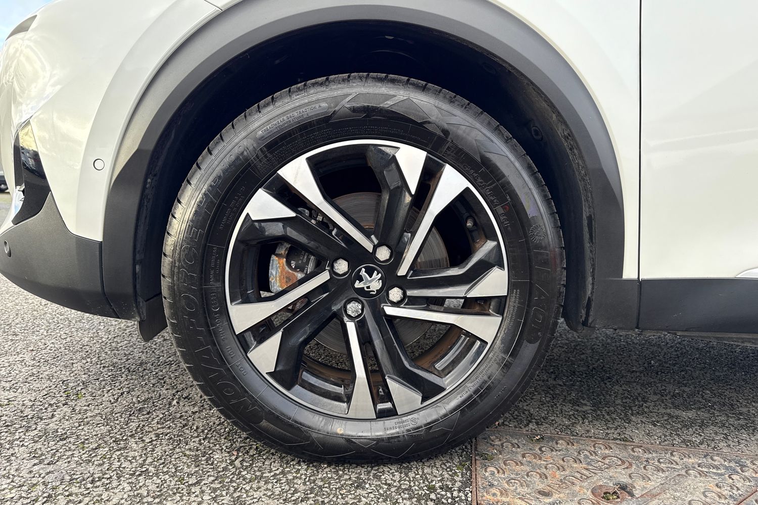 Used Peugeot E-2008 2022 for sale - 76902625: Photo 12