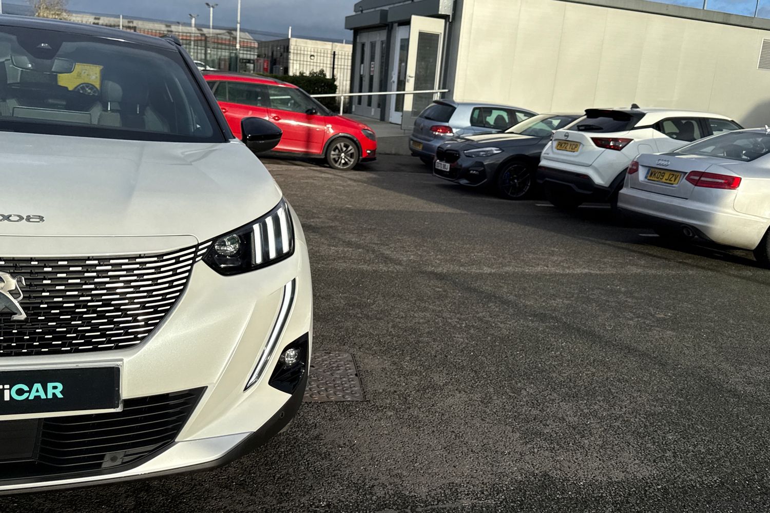 Used Peugeot E-2008 2022 for sale - 76902625: Photo 25