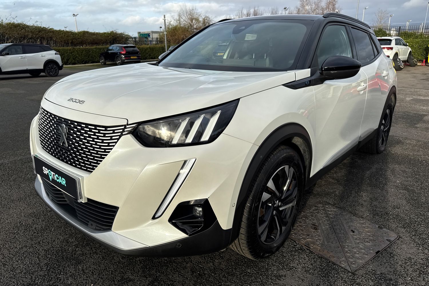 Used Peugeot E-2008 2022 for sale - 76902625: Photo 26