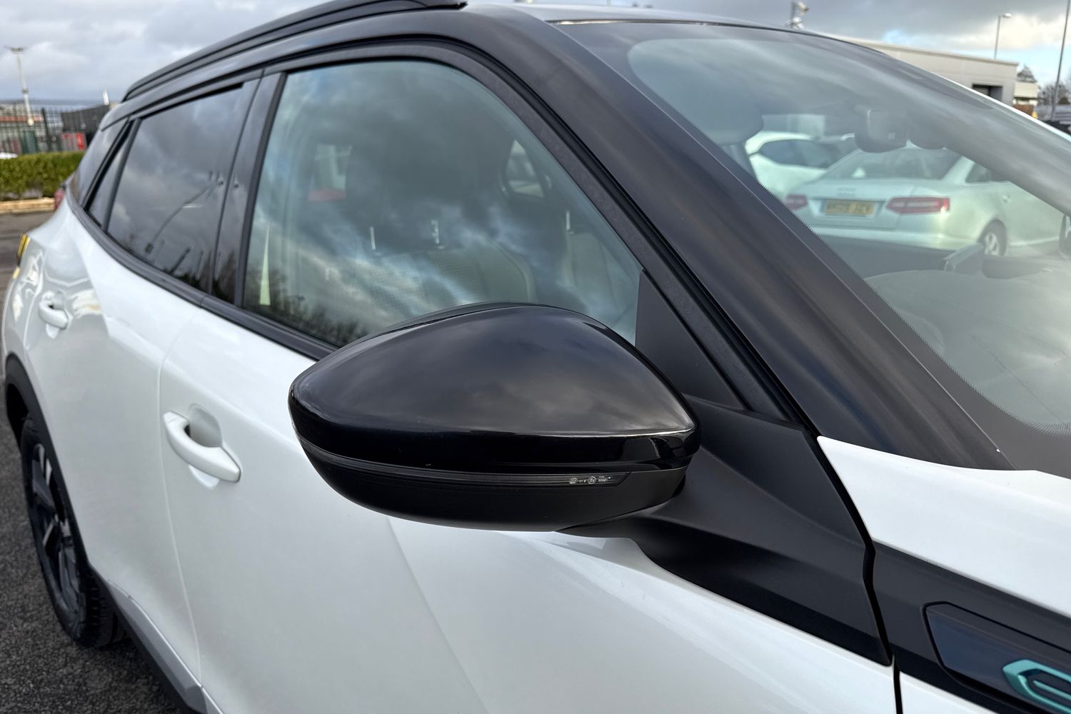 Used Peugeot E-2008 2022 for sale - 76902625: Photo 27