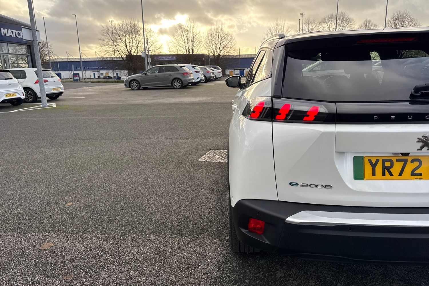 Used Peugeot E-2008 2022 for sale - 76902625: Photo 31