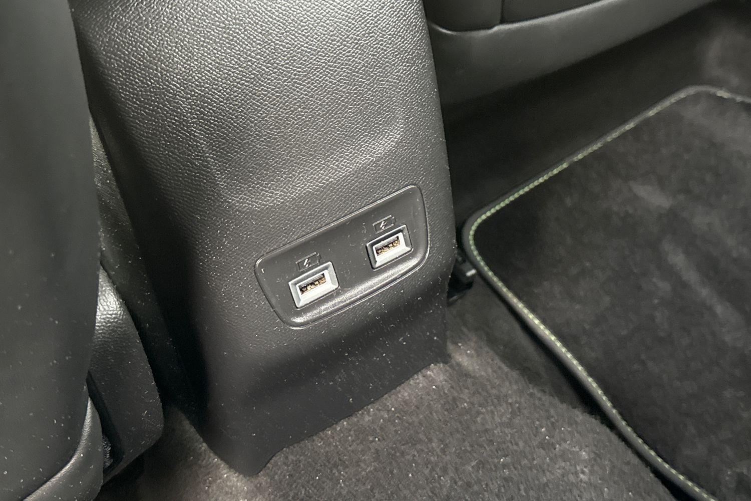 Used Peugeot E-2008 2022 for sale - 76902625: Photo 38