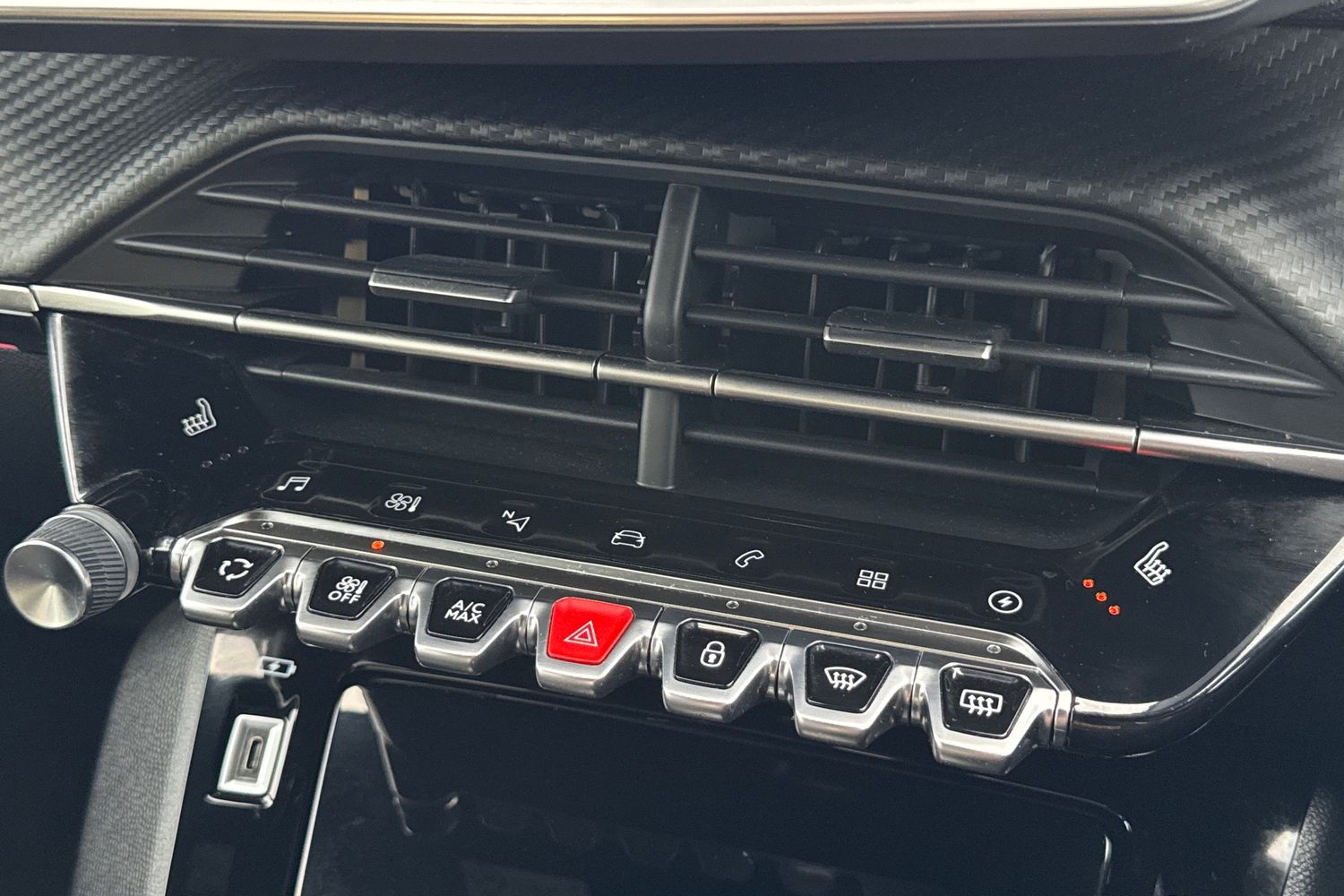 Used Peugeot E-2008 2022 for sale - 76902625: Photo 58