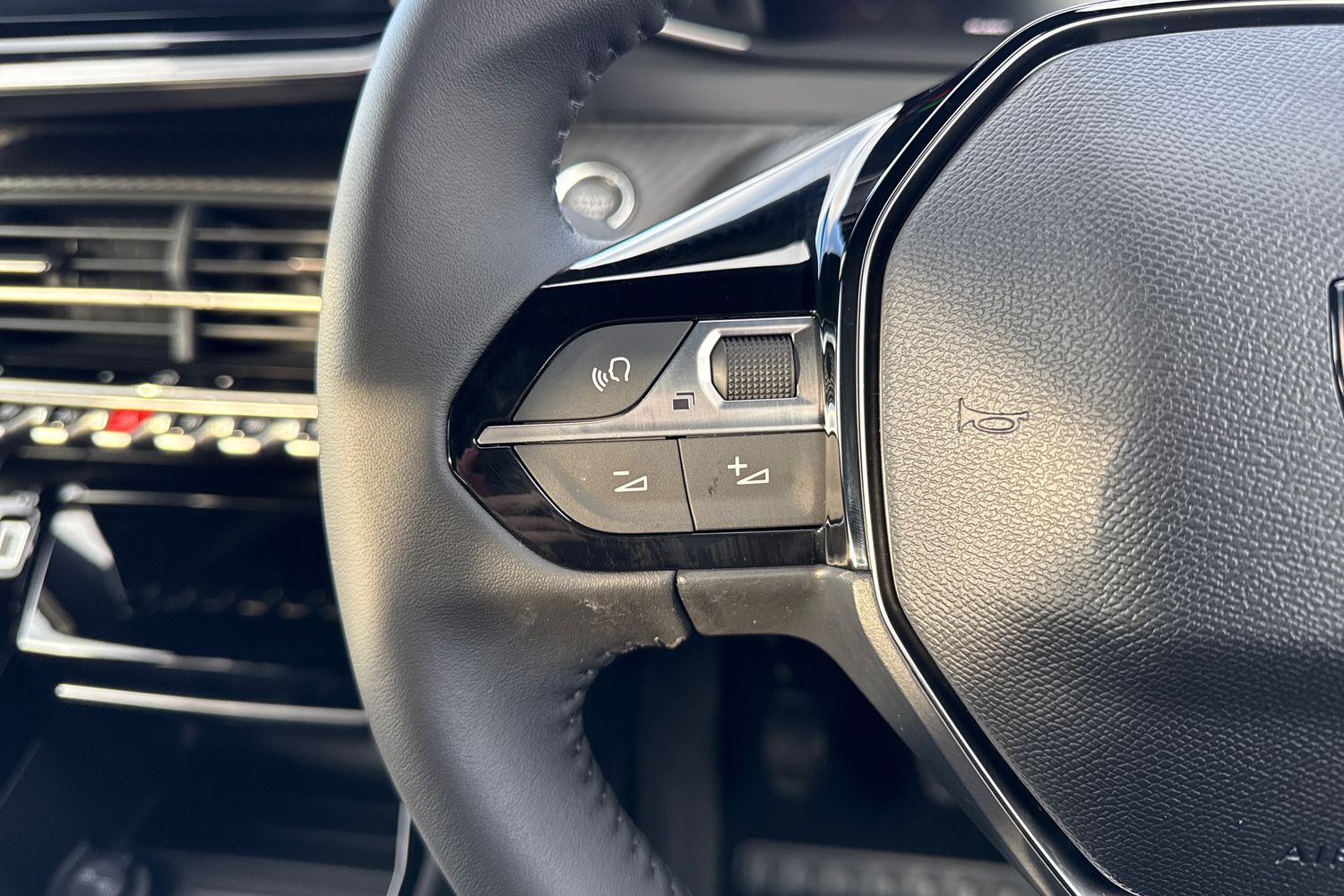 Used Peugeot 2008 2026 for sale - 77199374: Photo 38