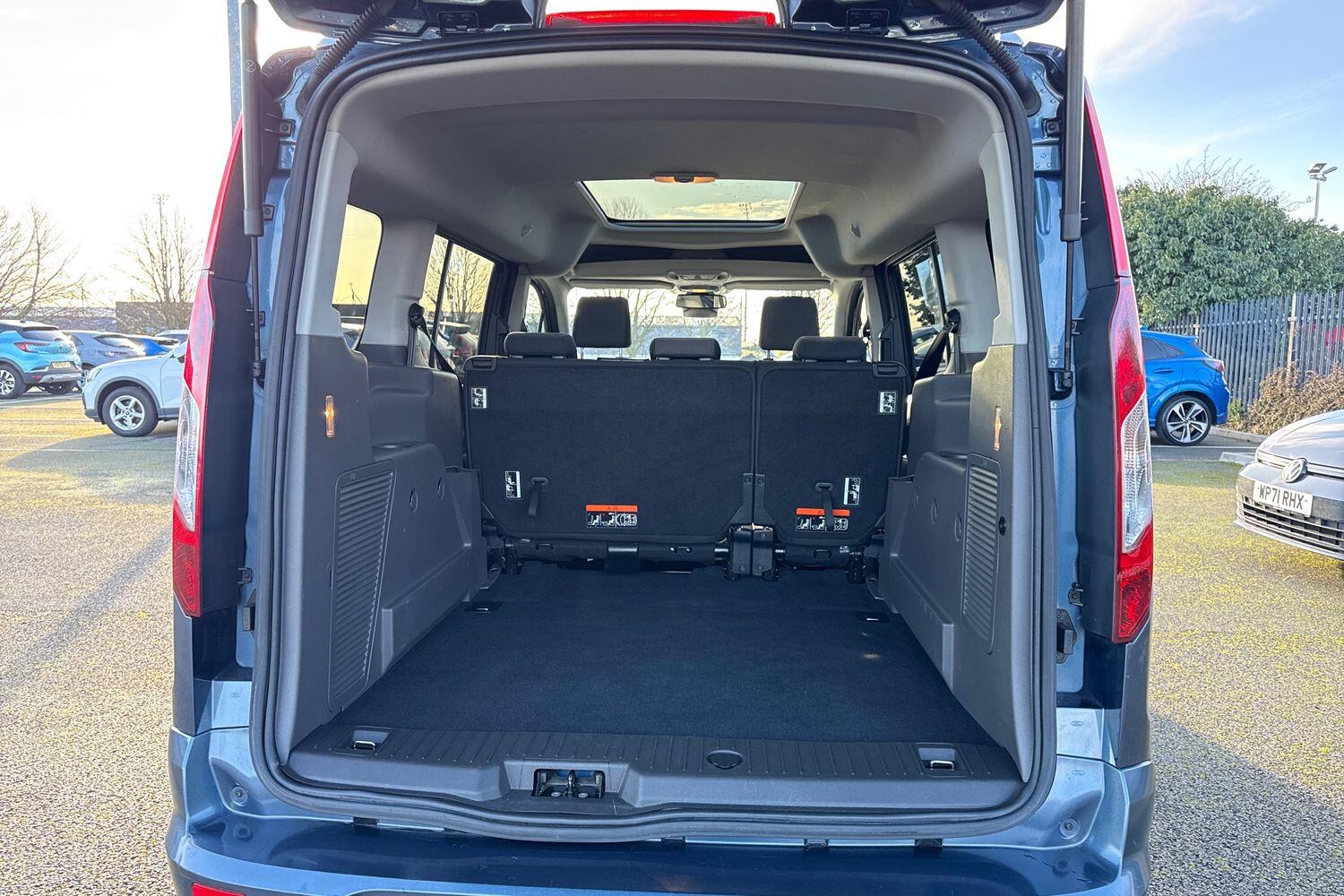 Used Ford Grand Tourneo Connect 2020 for sale - 77368478: Photo 9