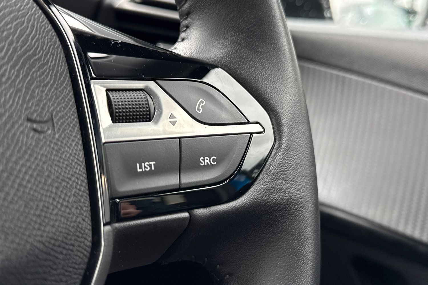 Used Peugeot E-208 2023 for sale - 77608378: Photo 34