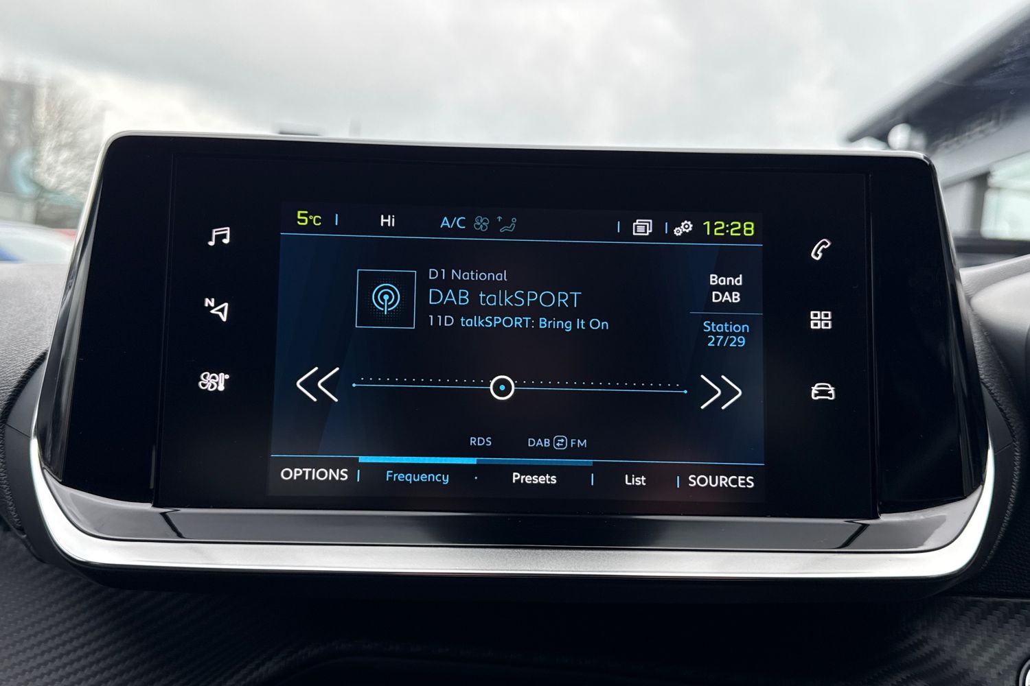 Used Peugeot E-208 2023 for sale - 77608378: Photo 39