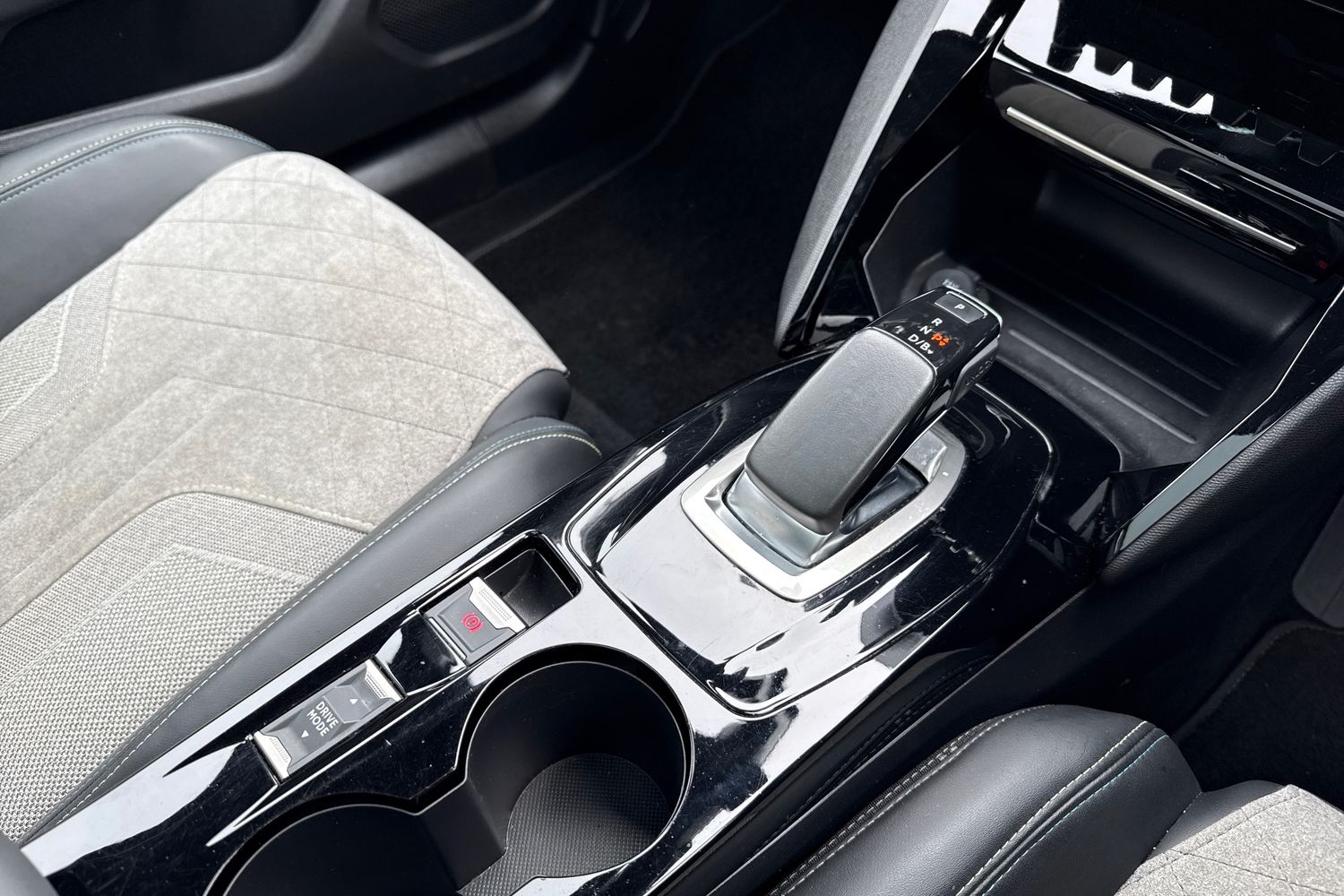 Used Peugeot 2008 2021 for sale - 77973296: Photo 23