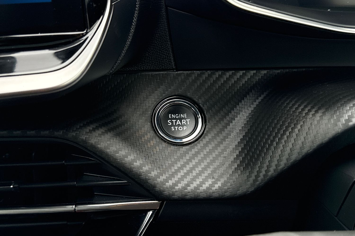 Used Peugeot 2008 2021 for sale - 77973296: Photo 60