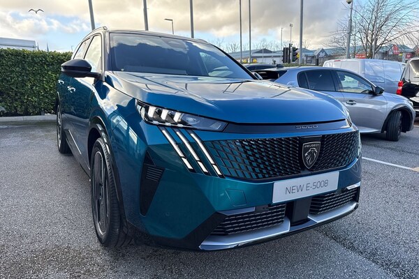 Used Peugeot E-5008 2025 for sale - 73423529: Photo 16