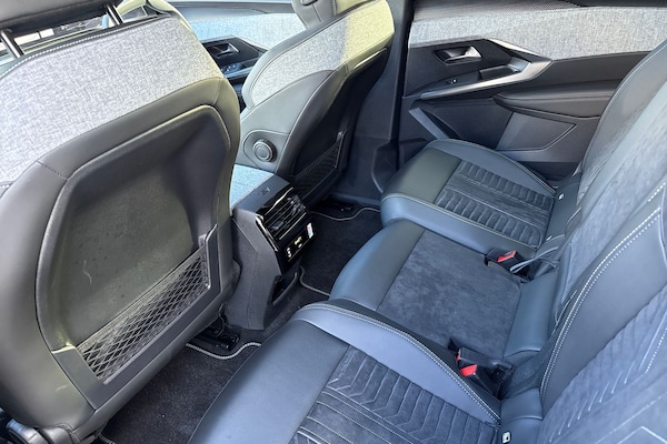Used Peugeot E-5008 2025 for sale - 73423529: Photo 36