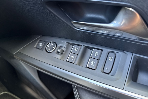 Used Peugeot E-5008 2025 for sale - 73423529: Photo 43