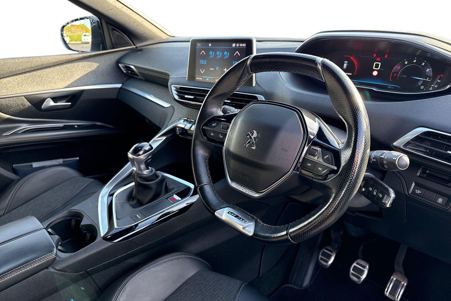 Used Peugeot 3008 2018 for sale - 76346548: Photo 14