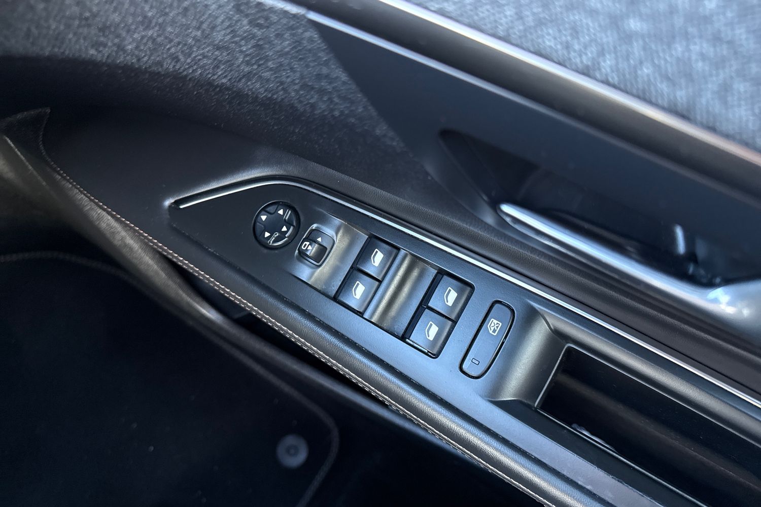 Used Peugeot 3008 2018 for sale - 76346548: Photo 42