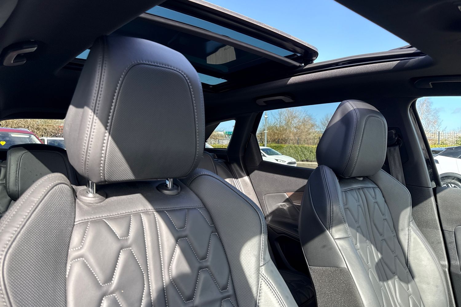 Used Peugeot 3008 2022 for sale - 77842787: Photo 24