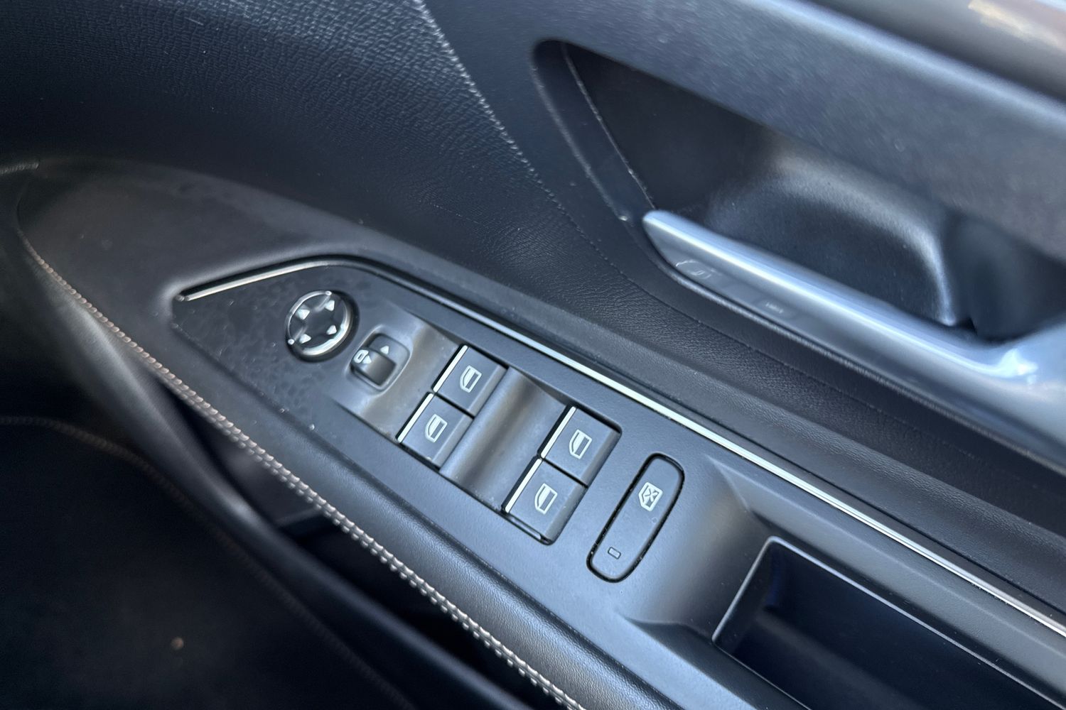 Used Peugeot 3008 2022 for sale - 77842787: Photo 47