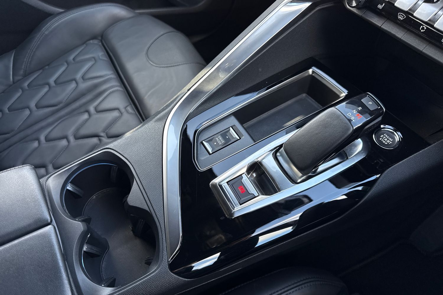 Used Peugeot 3008 2022 for sale - 77842787: Photo 59