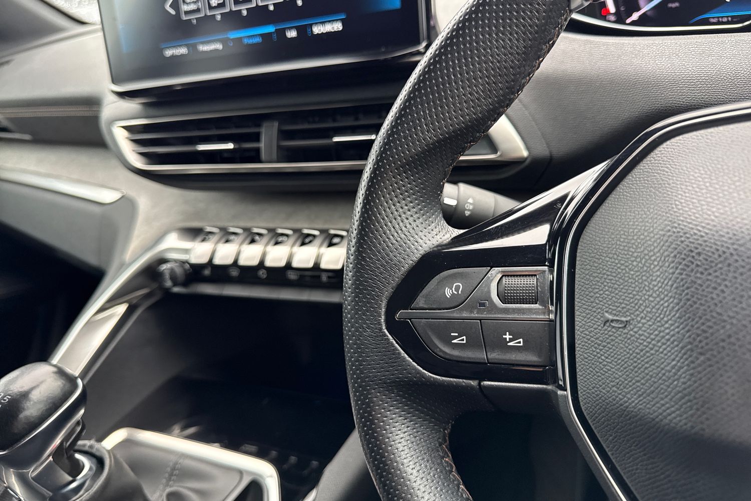 Used Peugeot 3008 2022 for sale - 77520331: Photo 40