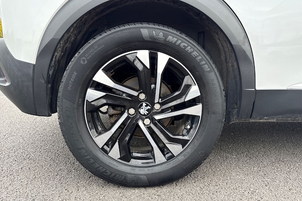 Used Peugeot E-2008 2021 for sale - 76300378: Photo 10