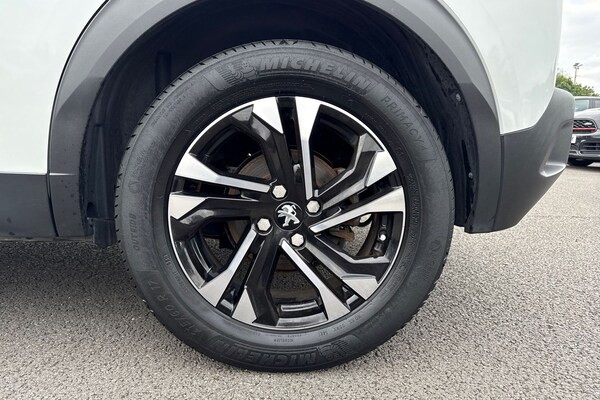 Used Peugeot E-2008 2021 for sale - 76300378: Photo 12