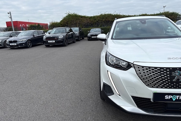Used Peugeot E-2008 2021 for sale - 76300378: Photo 24