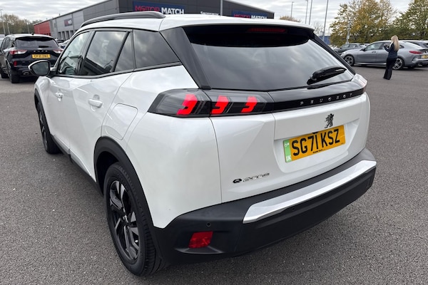 Used Peugeot E-2008 2021 for sale - 76300378: Photo 7