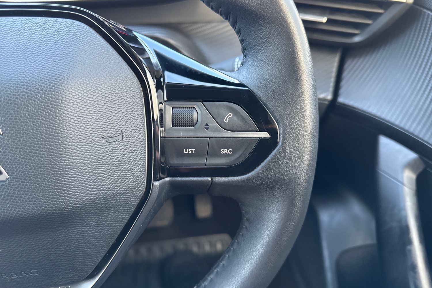 Used Peugeot 2008 2021 for sale - 76909367: Photo 39