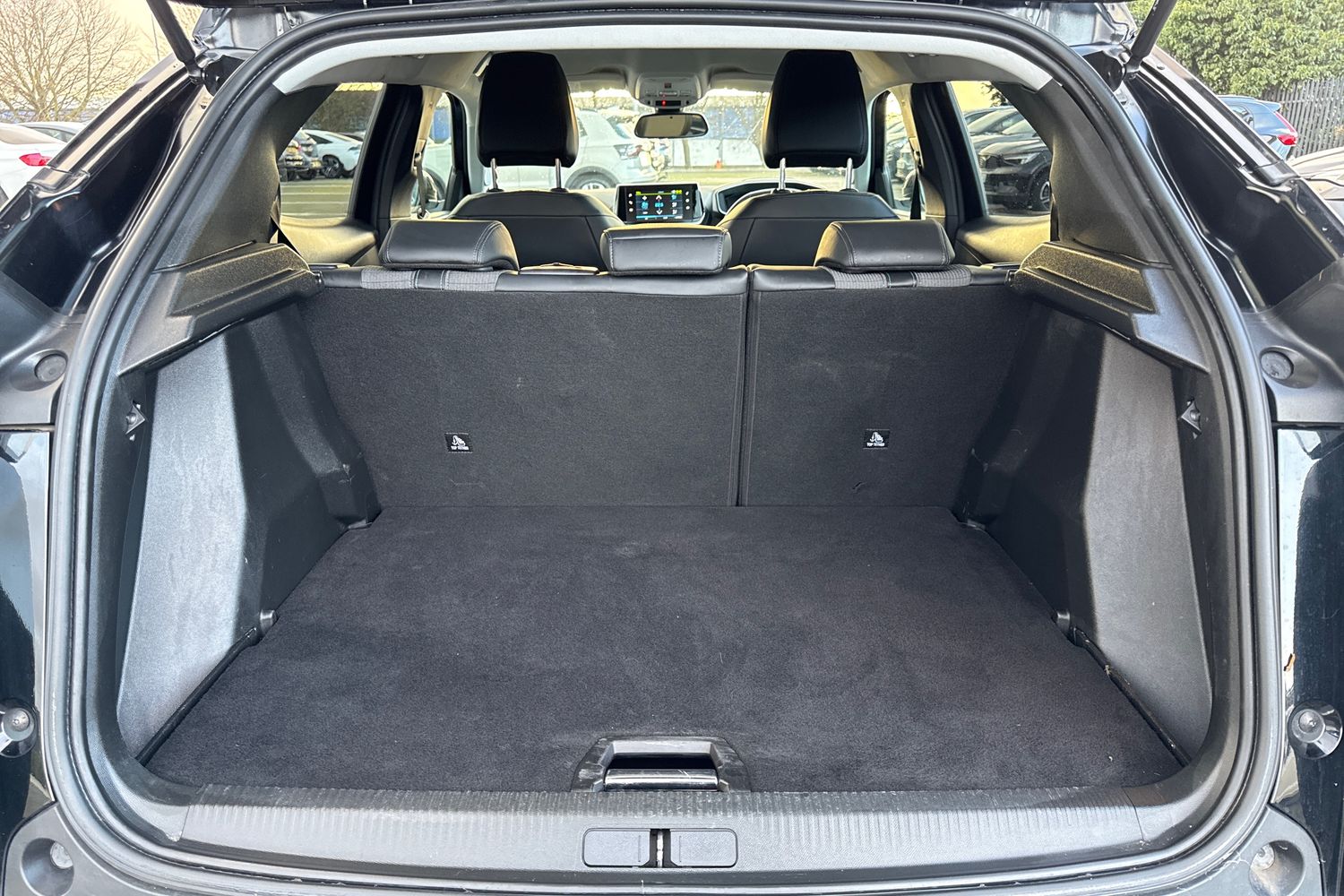 Used Peugeot 2008 2021 for sale - 76909367: Photo 6