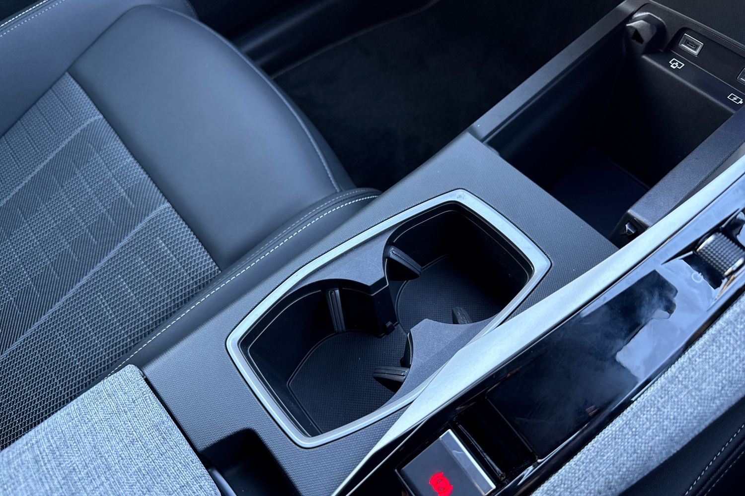 Used Peugeot 5008 2025 for sale - 77011449: Photo 56