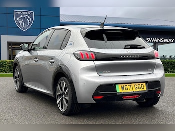 Used Peugeot 208 2021 for sale - 77444059: Photo