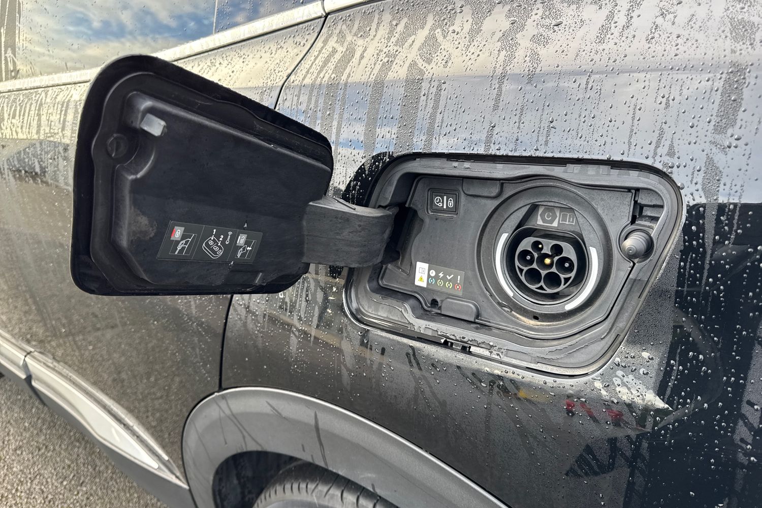 Used Peugeot 3008 2024 for sale - 76836331: Photo 24