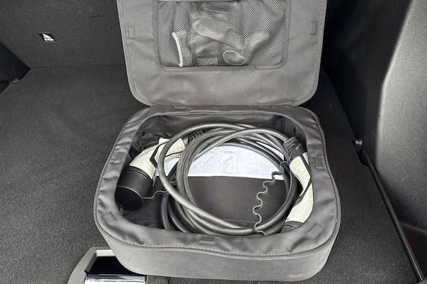 Used Peugeot E-2008 2021 for sale - 76274679: Photo 34