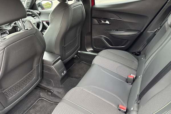 Used Peugeot E-2008 2021 for sale - 76274679: Photo 36