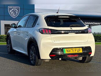 Used Peugeot E-208 2021 for sale - 77382539: Photo