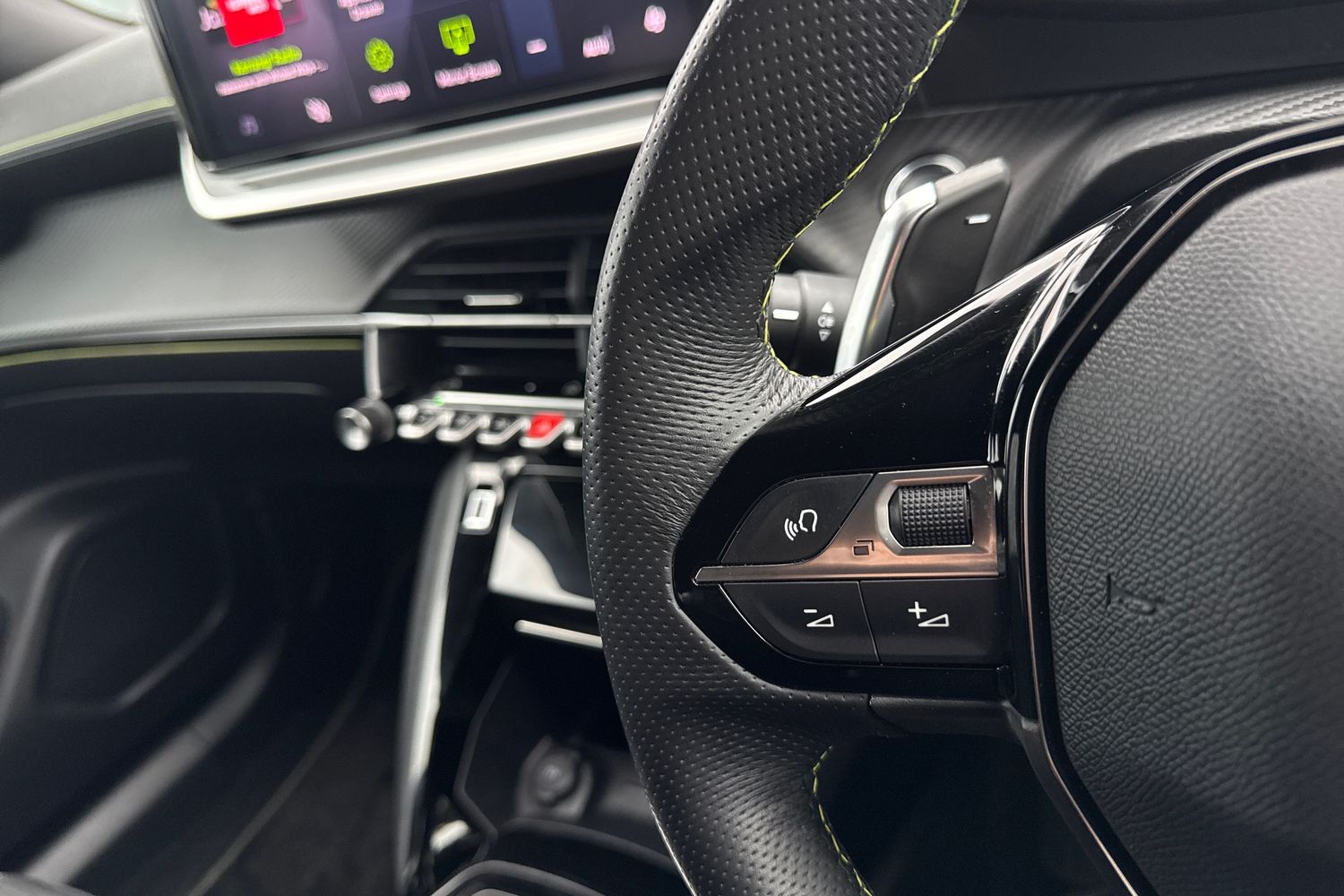 Used Peugeot 2008 2023 for sale - 77282130: Photo 38