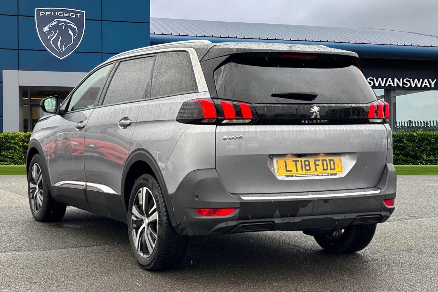 Used Peugeot 5008 2018 for sale - 77275385: Photo 2