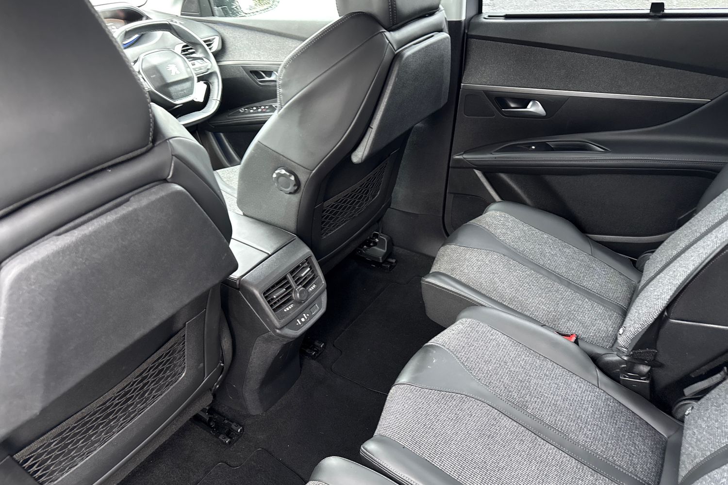 Used Peugeot 5008 2018 for sale - 77275385: Photo 36