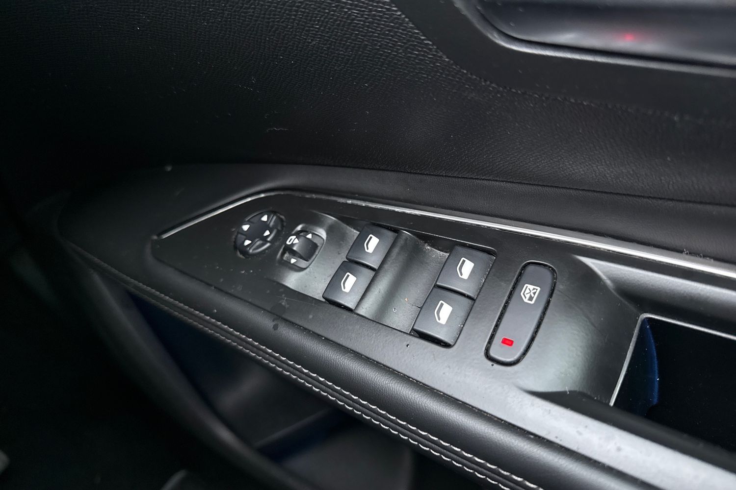 Used Peugeot 5008 2018 for sale - 77275385: Photo 41