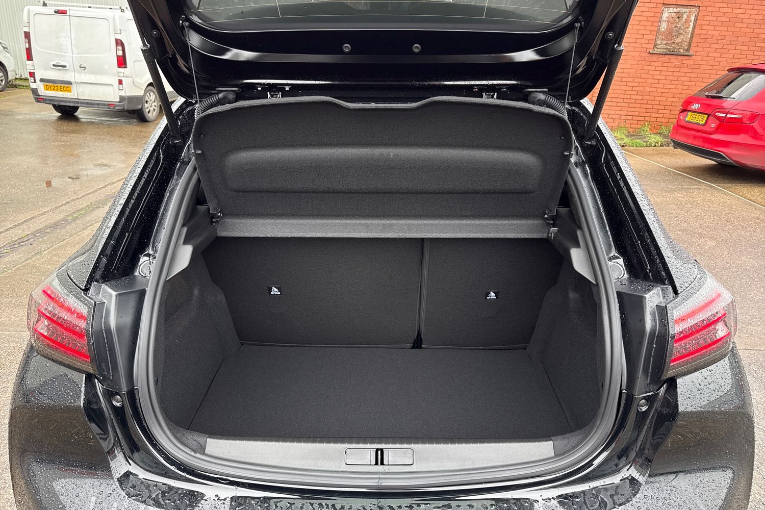 Used Peugeot 208 2026 for sale - 77779749: Photo 6