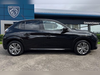 Used Peugeot 208 2023 for sale - 79342063: Photo