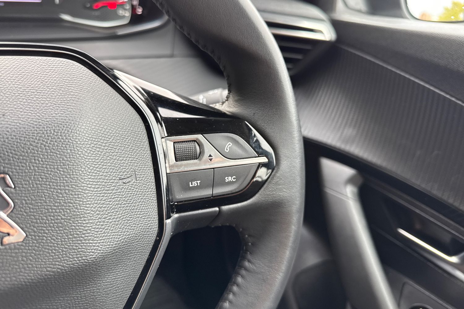 Used Peugeot 2008 2022 for sale - 76429251: Photo 35